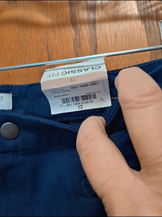 Liz Clairborne Navy Blue Slim Ankle Pants. - Picture 3 of 7